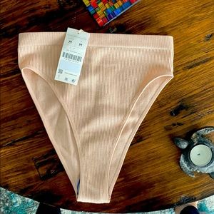 Free/Brazilian high waist briefs